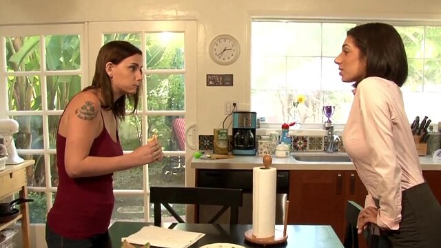 Darcie Dolce Welcomes Rain Summers Into Her House For Hot Lesbian Sex