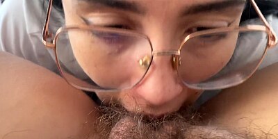 Lesbian sucking a sweet hairy bush