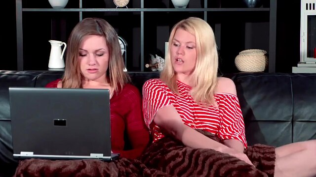 Hot Babes Lesbian Couch Sex