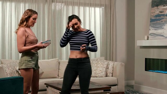 GirlsWay - MILF Sinn Sage Misreads Neighbor Charlie Fordes Flirt Attempts - French Subtitles