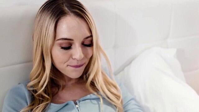 ALL GIRL MASSAGE - Sexy Jazmin Luv Cheers Up Lily Larimar With A Hot Lesbian Fuck