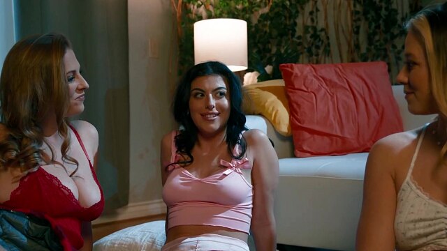 MOMMY'S GIRL - Shocked River Lynn Caught Stepmom Annie King Under Bestie Gal Ritchie's Blanket