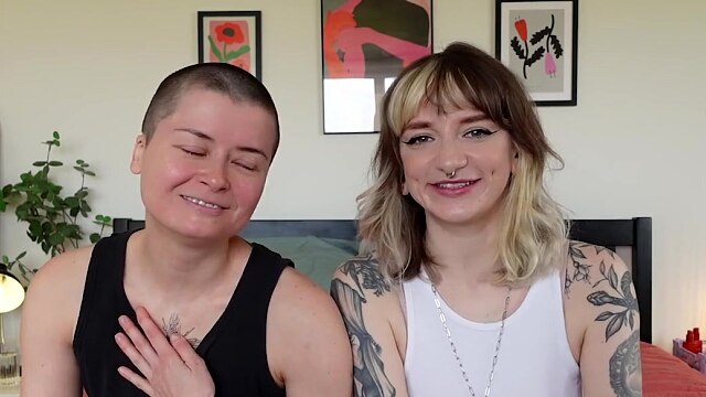 Cute Nonbinary Amateurs Finger & Toy Each Other - Lustery