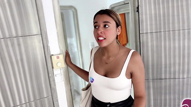 A stranger girl discovers me masturbating in the hostel and helps me cum squirt—ELEANOR STYLE