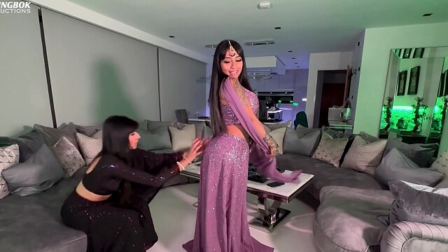 Aaliyah Yasin fucks her brother's wife