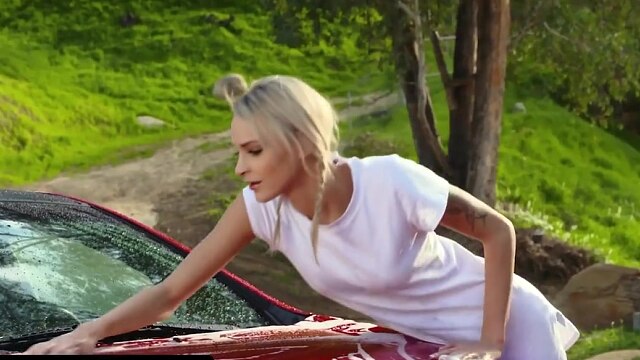 TeamSkeet - Gorgeous Blonde Babe Gets Her Shaved Pussy Fingerfucked By Lusty cougar