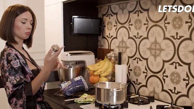 BFFs Tiffany Tatum & Eve Sweet Lick & Finger Each Other's Pussy - A GIRL KNOWS