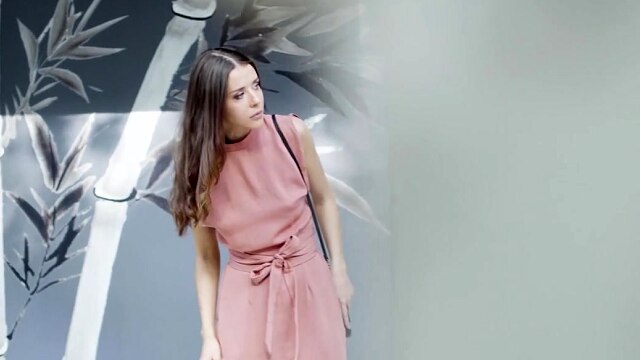 Secret lesbian encounter between Sybil and Caomei Bala