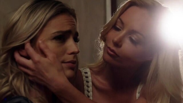 VIXENPLUS Kayden Helps Ryan Forget His Man