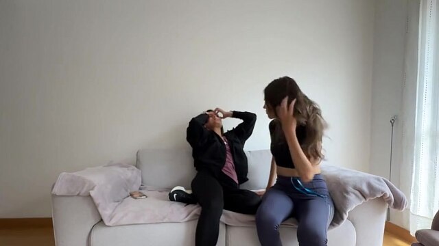 Don't make noise! I don't want my husband to find out about my lesbianness!