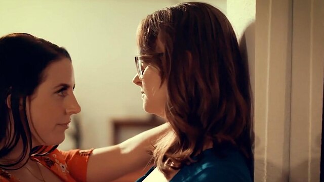 TRUE LESBIAN Suburban Wife Jay Taylor Can't Take Eyes Off Angela White