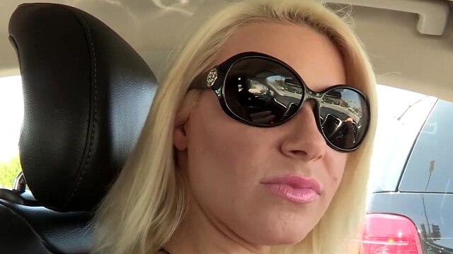 Anikka Albrite and Dana Vespoli love to pleasure each other in public