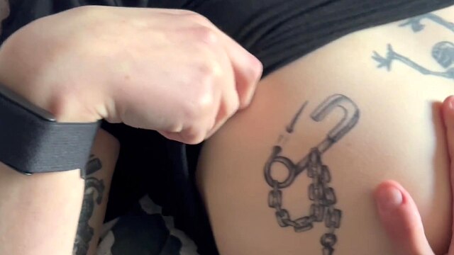 My straight best friend wanted to try scissoring (onlyfans @girlsonfilm333)