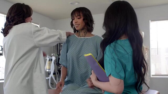LEZ BE BAD - Nurse Yhivi & Doctor Casey Calvert Do An ANAL FISTING Exam On Busty Patient Ravyn Alexa